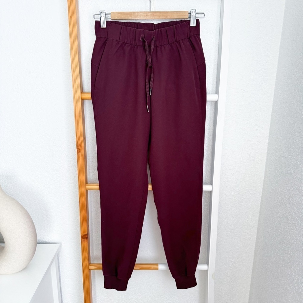 Lululemon On the Fly Jogger Luxtreme Garnet Burgundy Drawstrings Pants - Picture 4 of 13